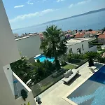 Vila View House Okrug With Pool