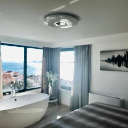 View House Okrug With Pool فيلة تروغير