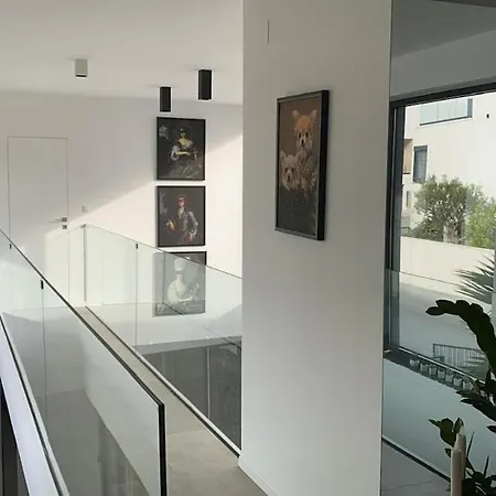 View House Okrug With Pool فيلة تروغير