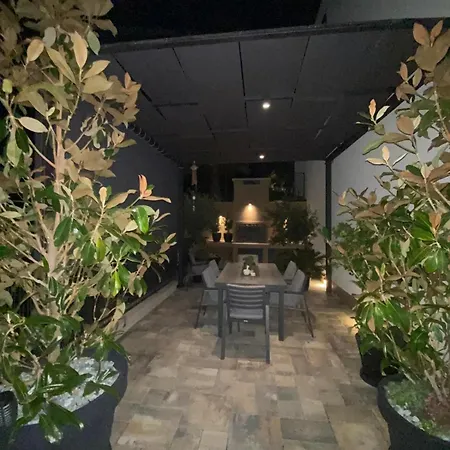 View House Okrug With Pool