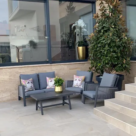 View House Okrug With Pool