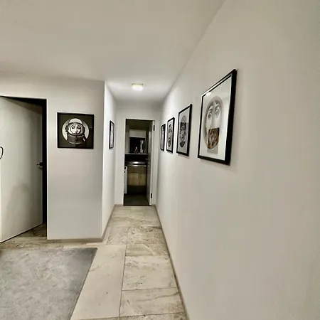 View House Okrug With Pool فيلة