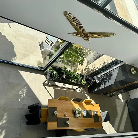 וילה View House Okrug With Pool